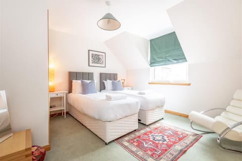 Dempster Lodge nr Old Course, Sleeps 10, Parking Haus in Saint Andrews