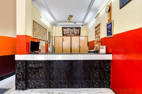 OYO Srinivasa Residency Lodge Hotel in Tirupati