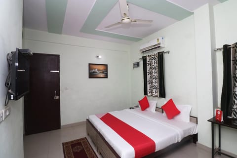 OYO CHAITENYA HOME Stay Hotel in Agra
