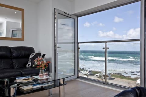 Living room, Sea view