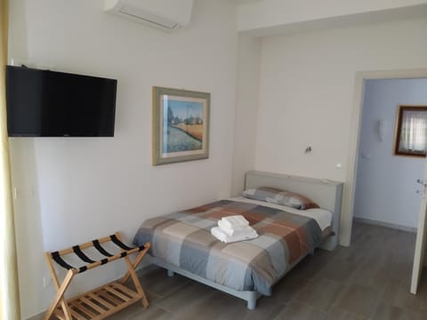 ARNO ROOMS VERONA Übernachtung mit Frühstück in Verona