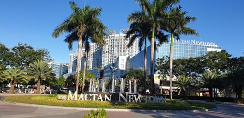 Mactan Newtown with Sun Set and Garden View Appartement-Hotel in Lapu-Lapu City