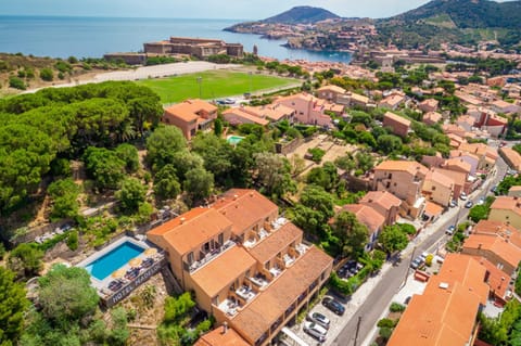 Facade/entrance, Bird's eye view, Garden, Swimming pool