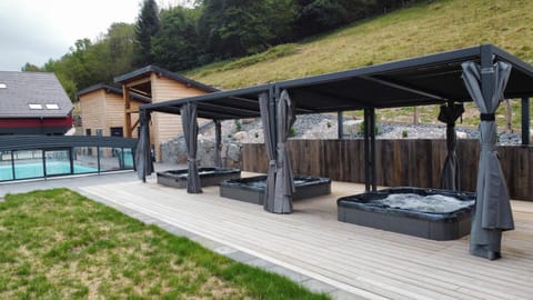 La Ferme de Rochesson, Jacuzzis & Piscine commune Apartment in Vosges