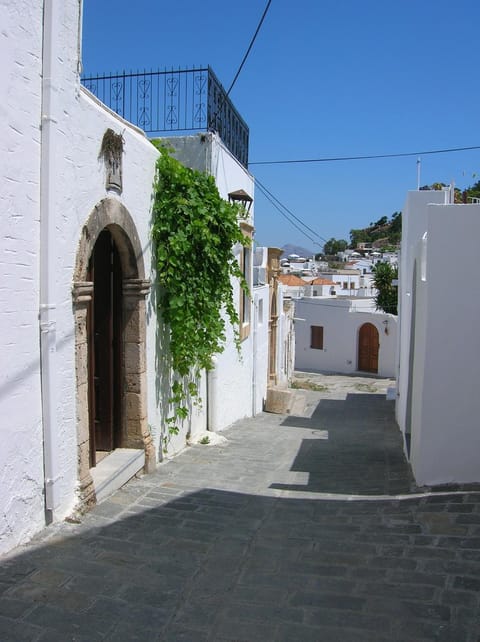 Facade/entrance, Neighbourhood, Street view