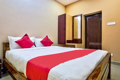 Sri Abirami Inn Hotel in Puducherry