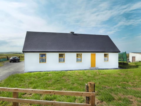 Suncatchers Upper Fierd Kilbaha Kilkee Bed and Breakfast in County Clare