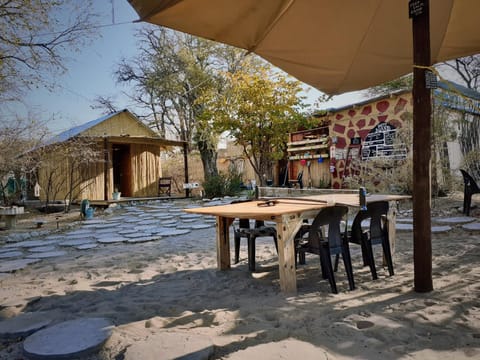 Property building, Restaurant/places to eat, Day, View (from property/room), Dining area, Communal kitchen, kitchen