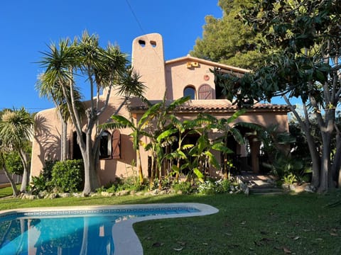 Villa tennis park with air conditionner Villa in Baix Penedès