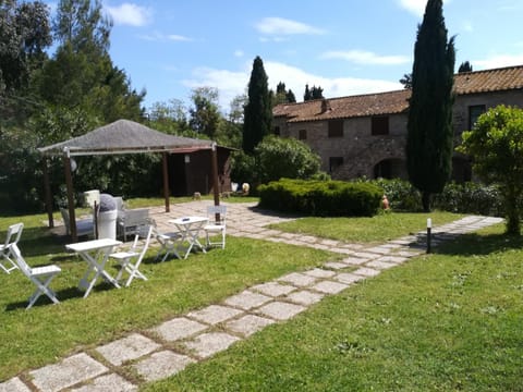 Residence La Casaccia Country House in San Vincenzo