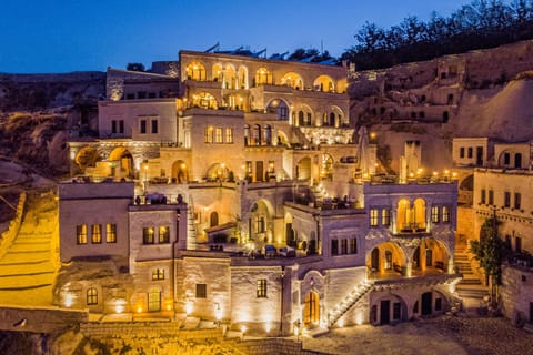 Property building, Nearby landmark, Night, Natural landscape, Landmark view