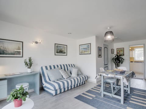 Studio Les Genêts by Interhome Apartment in Dinard