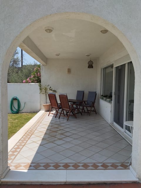 V.K.Seaside Villa House in Magnesia Prefecture, Greece