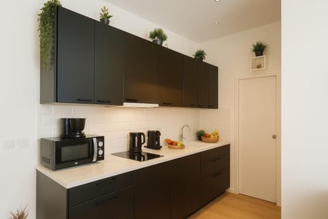 Coffee/tea facilities, Kitchen or kitchenette, minibar