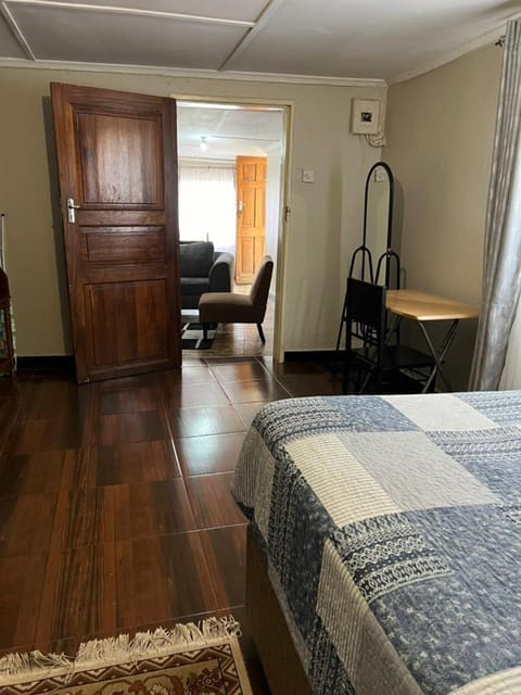Furnished self catering cottage Condo in Lusaka