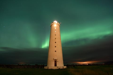 Nearby landmark, Neighbourhood, Beach