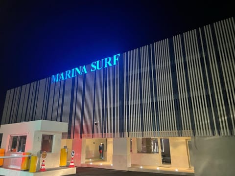 Vela Luxury Sea View Apartments - Marina Surf Condo in Constanța County