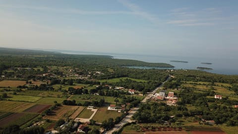 Day, Neighbourhood, Natural landscape, Bird's eye view, Sea view