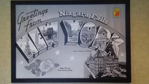 Super 8 by Wyndham Niagara Falls Hotel in Niagara Falls