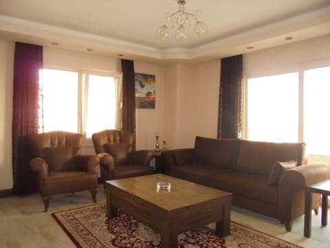Xperia Alanya Park Residence with large balcony and seaview & free airport shuttle service Condo in Alanya