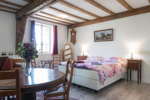 Le Pont du Roy Bed and Breakfast in Besse-et-Saint-Anastaise