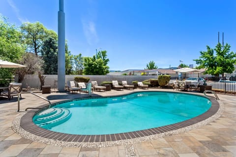 Pool view, Swimming pool