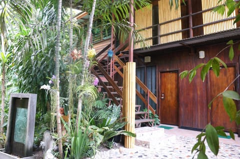 Raintree Lodge Nature lodge in Port Moresby