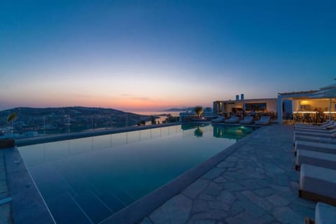 Day, Natural landscape, Mountain view, Pool view, Swimming pool, Sunrise, Sunset, sunbed