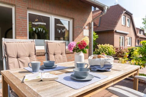 Ferienhaus Haus am Teich House in Wilhelmshaven