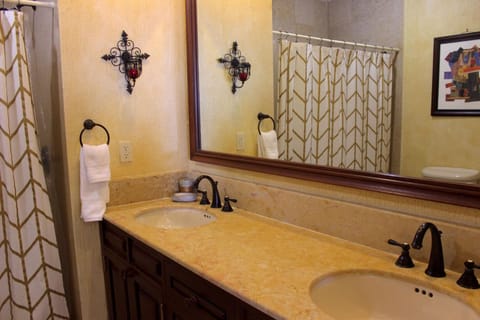 Sonoran Sun 2BR Upper SE 604 by Casago House in Rocky Point