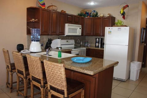 Sonoran Sun 2BR Penthouse SE 1005-V by Casago House in Rocky Point