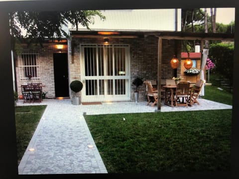 Patio, Garden view