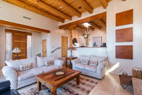 Bishop's Villa K, 3 Bedrooms, Pool Access, Fireplace, Wi-Fi, Sleeps 6 Appartement in Tesuque