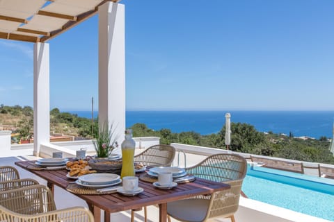 Pool view, Sea view, Swimming pool