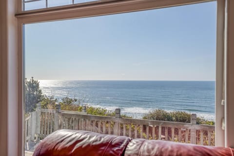 Enchantment by the Sea House in Lincoln City