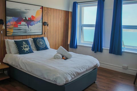 Bed, View (from property/room), Beach, Bedroom, Sea view