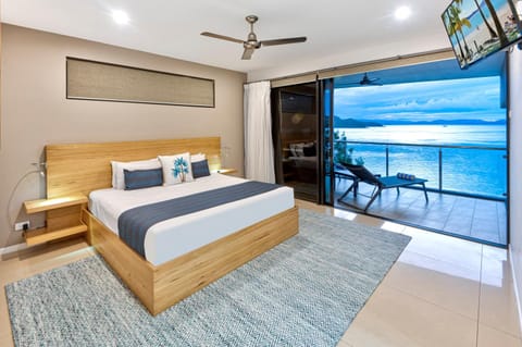 Balcony/Terrace, Bedroom, Sea view