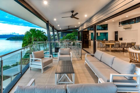 Balcony/Terrace, Seating area, Sea view