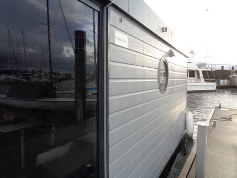 Hausboot Paulada-Mare Docked boat in Flensburg