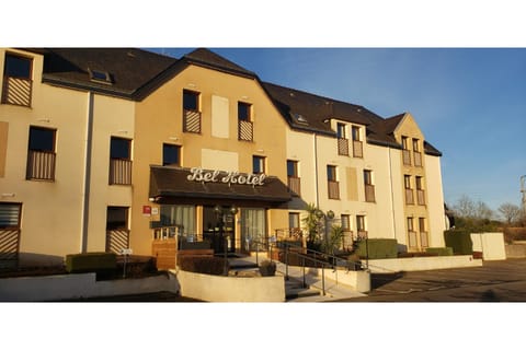 Property building, Hiking, Cycling, Buffet breakfast, Buffet breakfast, internet