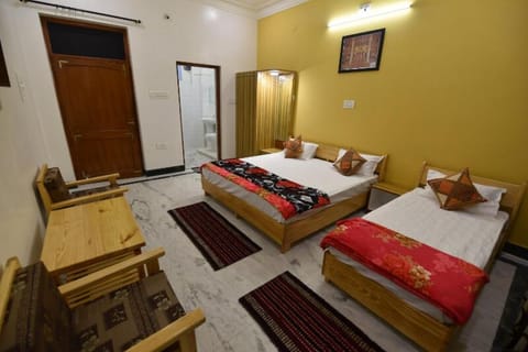 Balbir Niwas Guesthouse Homestay Bed and Breakfast in Gujarat