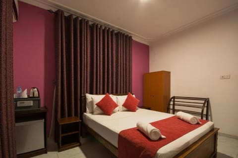 Ceyloni Lake Residency Hotel in Kandy