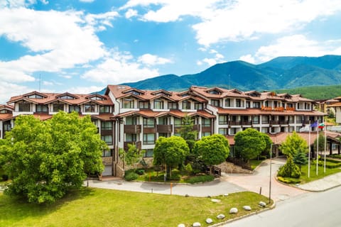 Facade/entrance, Spring, Summer, City view, Mountain view, Street view