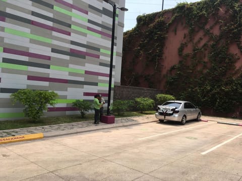 Apartamento Climatizado, 2 Habitaciones y Piscina Condo in Tegucigalpa