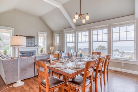 High Above the Sea House in Lincoln City