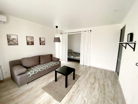 Стильная квартира в светлых тонах Appartamento in Dnipro