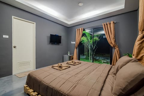 Hua Hin Lae I Aoon Resort in Hua Hin District