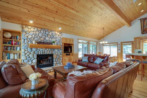 14 Goldfinch House in Sunriver