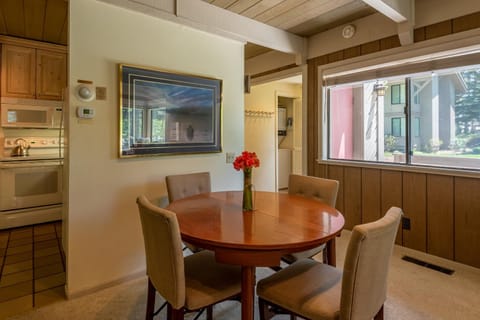 Villager Condo 1235 - In the Heart of Sun Valley Resort Access to Resort Pools Casa in Sun Valley