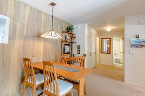 Cottonwood Condo 1411 - Ground Floor With Sun Valley Resort Pool Access Casa in Ketchum